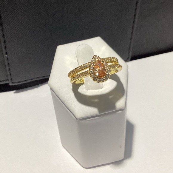 💋Beautiful 10k Gold Vermeil Pear Cut WaterDrop Morganite Cz Diamond Halo  Set - Picture 10 of 16